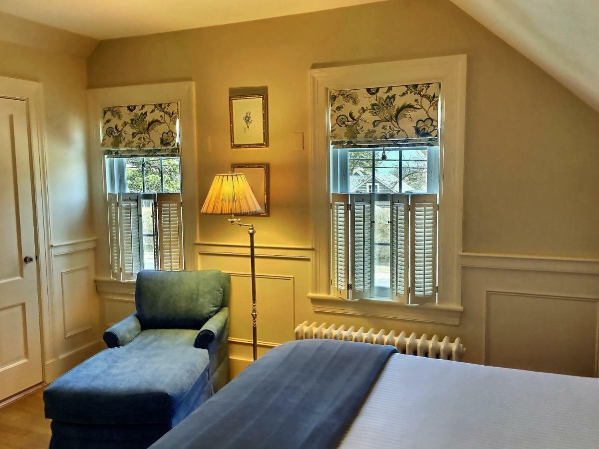 The Carriage House Inn Chatham Exterior foto